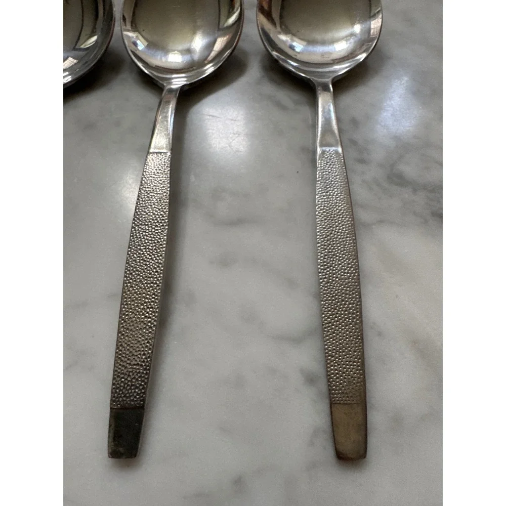 Wallace Silver Montisi Stainless Soup Spoons Textured Glossy Set of 4 Taiwan